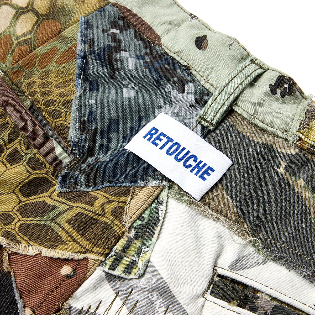 RETOUCHE CAMO PATCHWORK KENZIE SHORT
