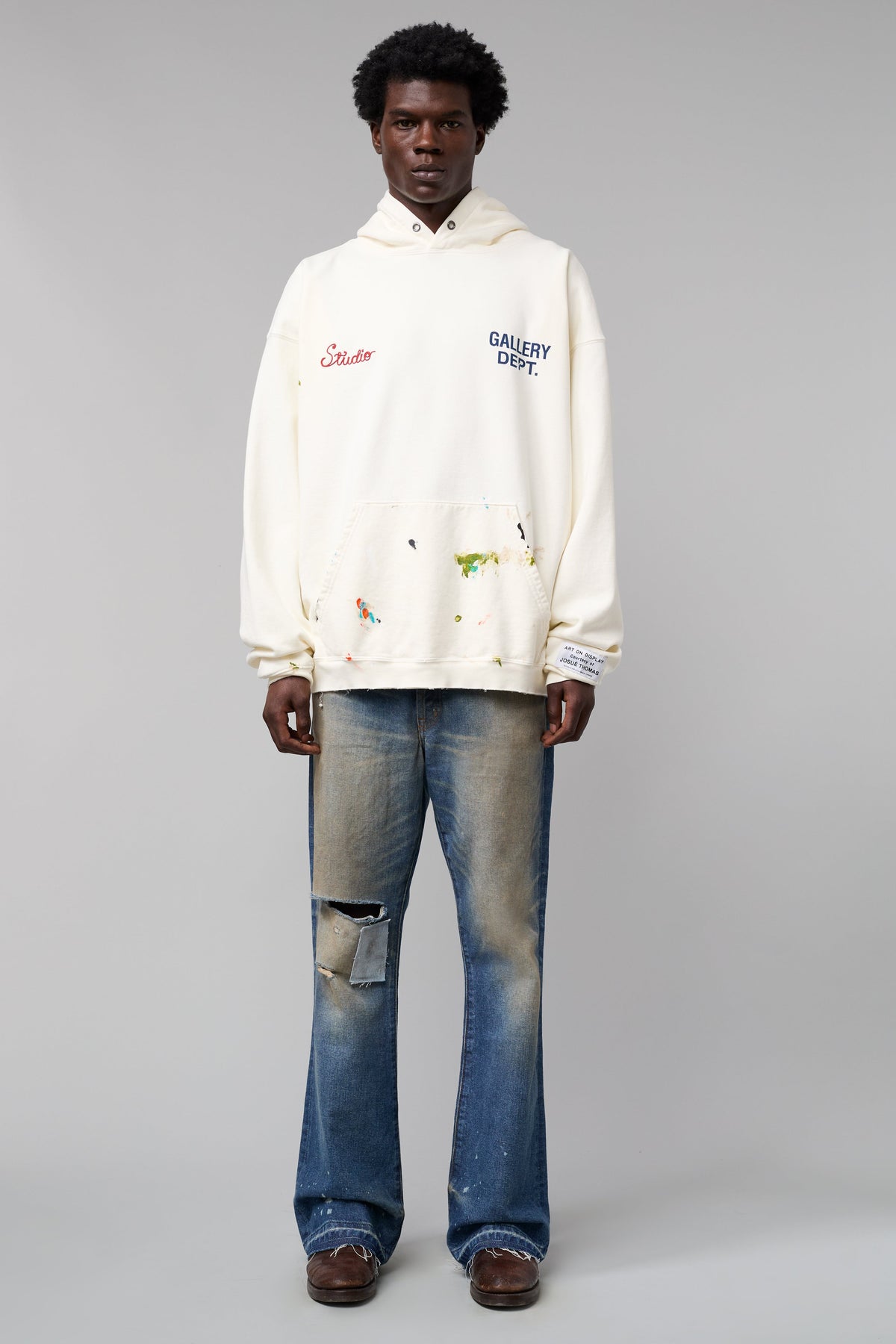STUDIO HOODIE