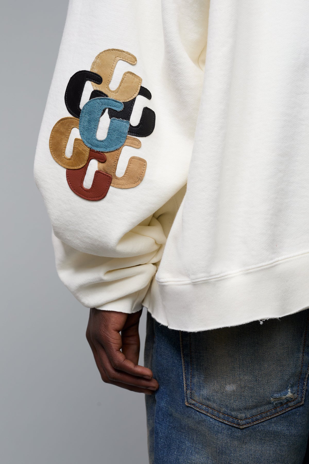 STUDIO HOODIE