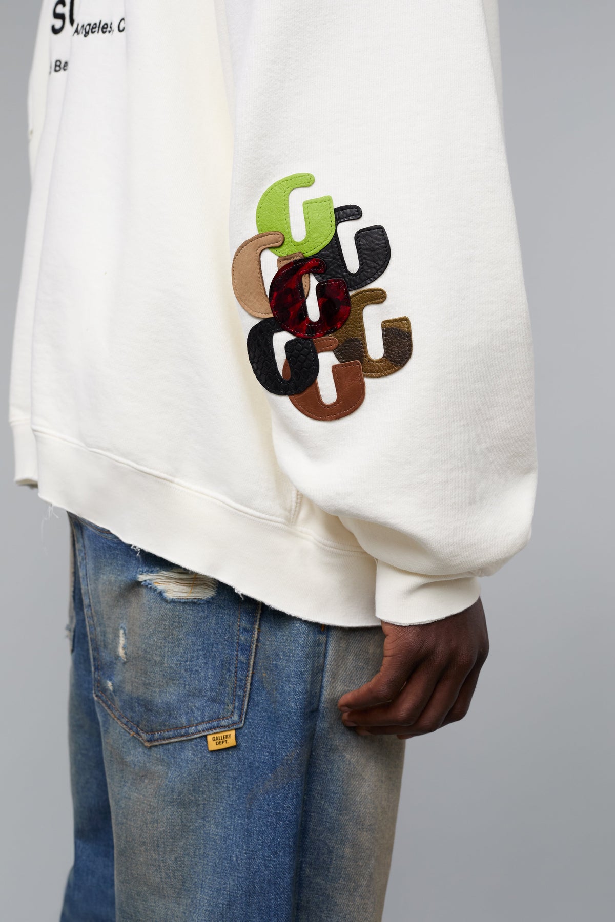 STUDIO HOODIE