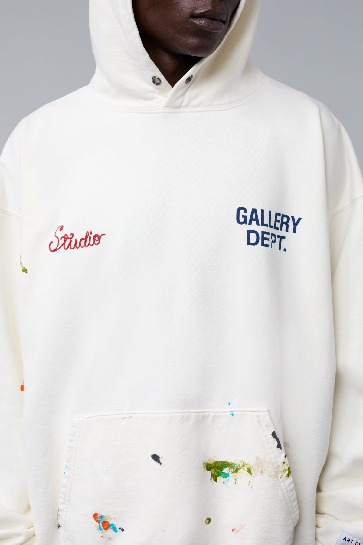 STUDIO HOODIE