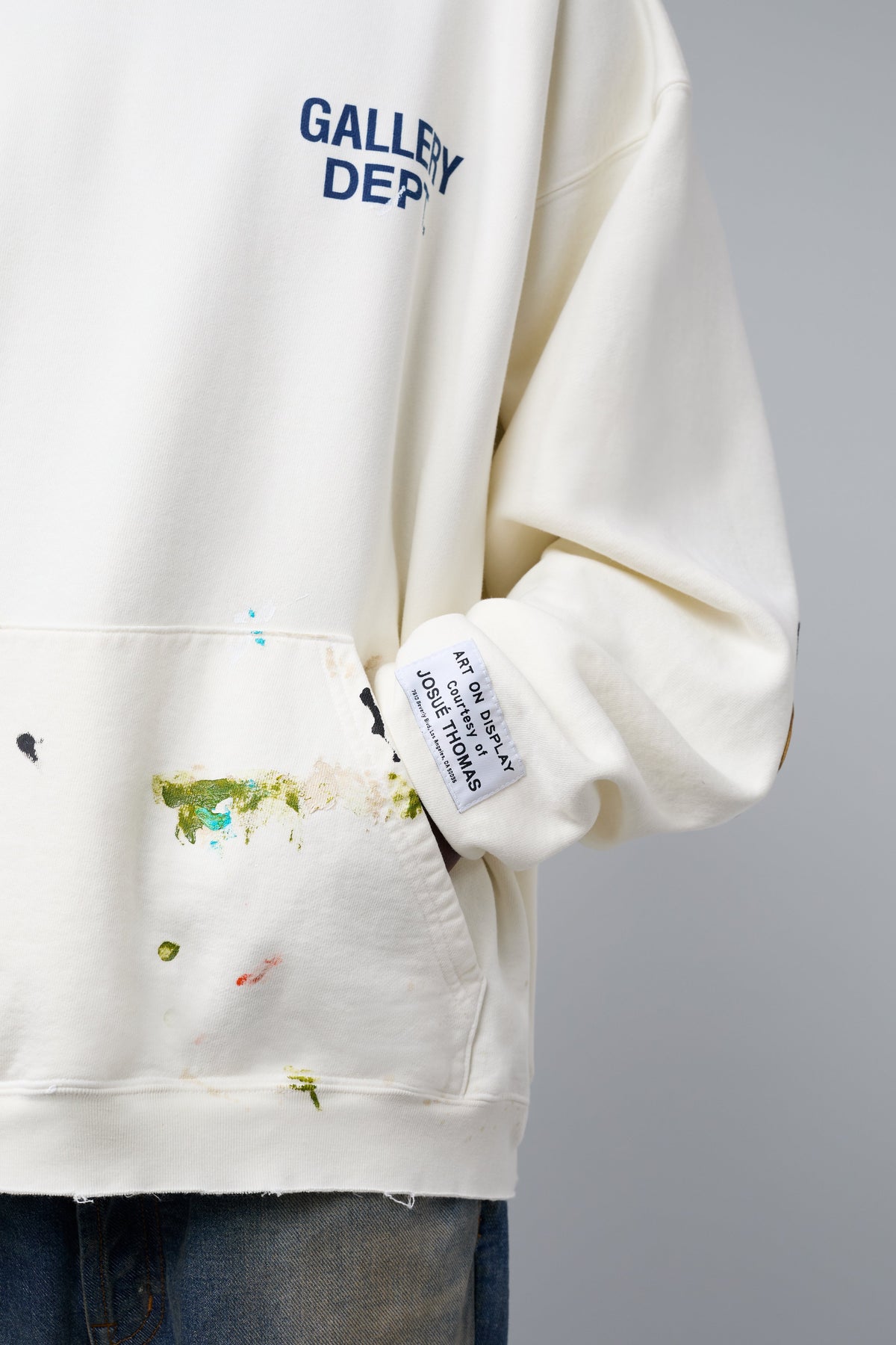 STUDIO HOODIE