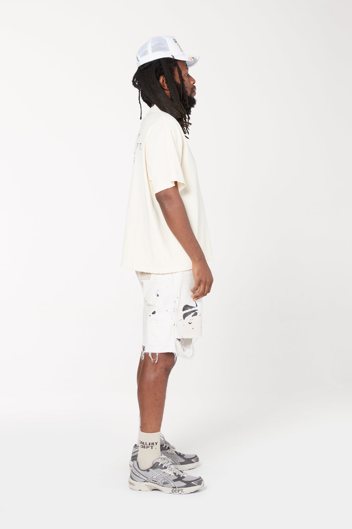 PROPERTY STENCIL TEE