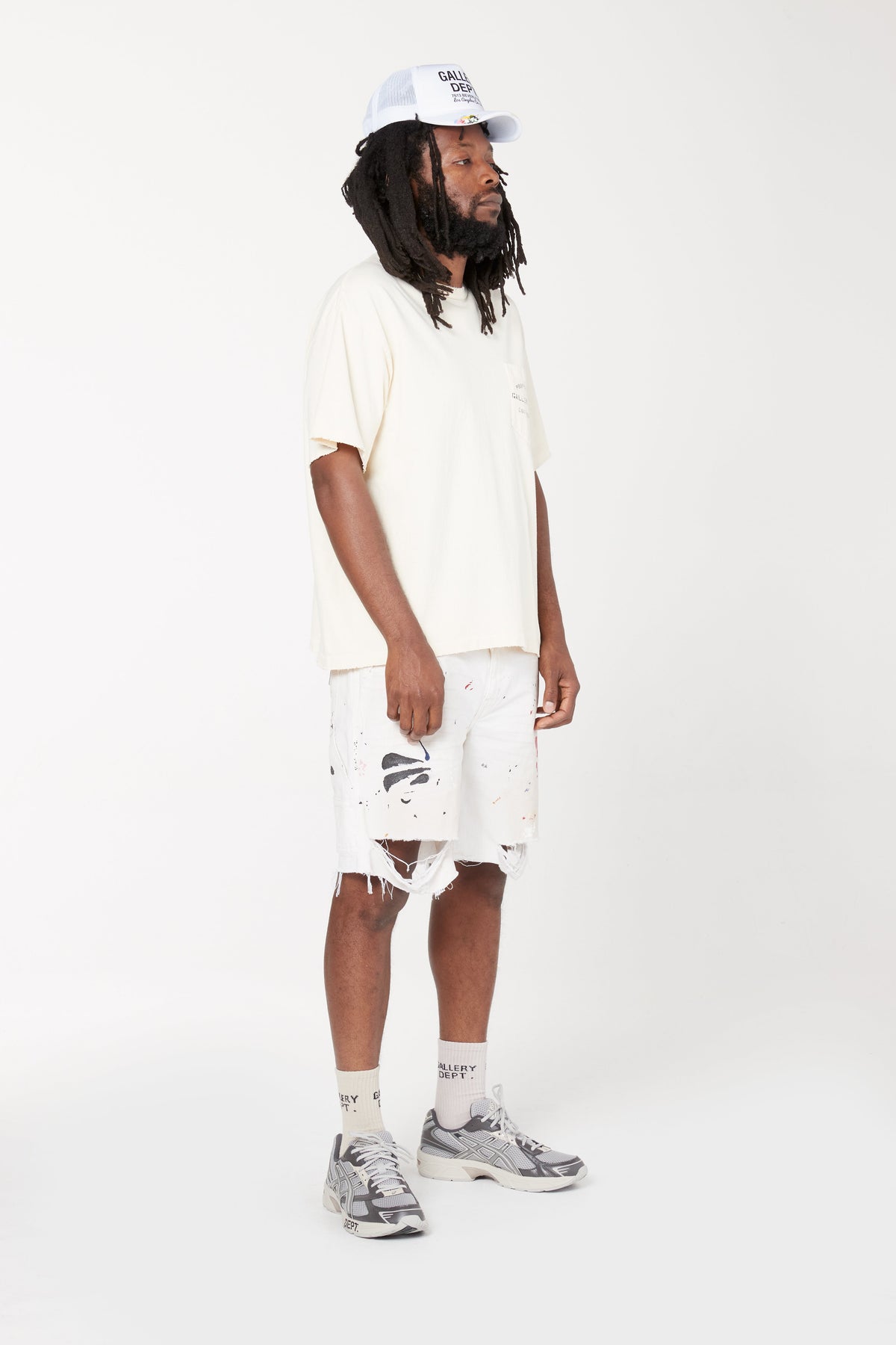 PROPERTY STENCIL TEE
