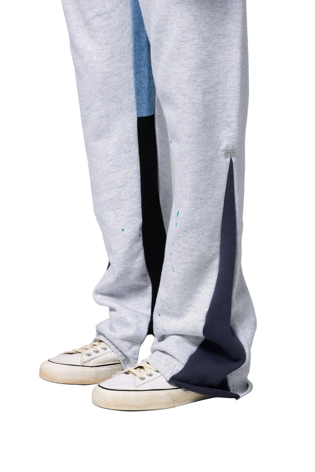 DÉPT LOGO PAINTED SWEATPANT FLARE